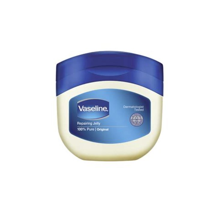 Can I take my makeup off with Vaseline?