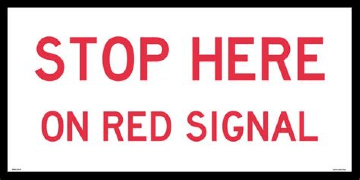 Can you turn on a stop here on red sign?