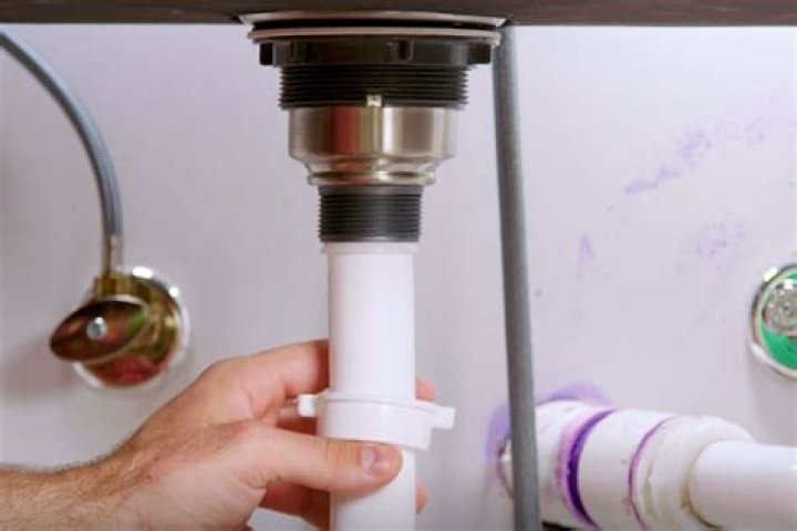 Does sink drain have to be centered?