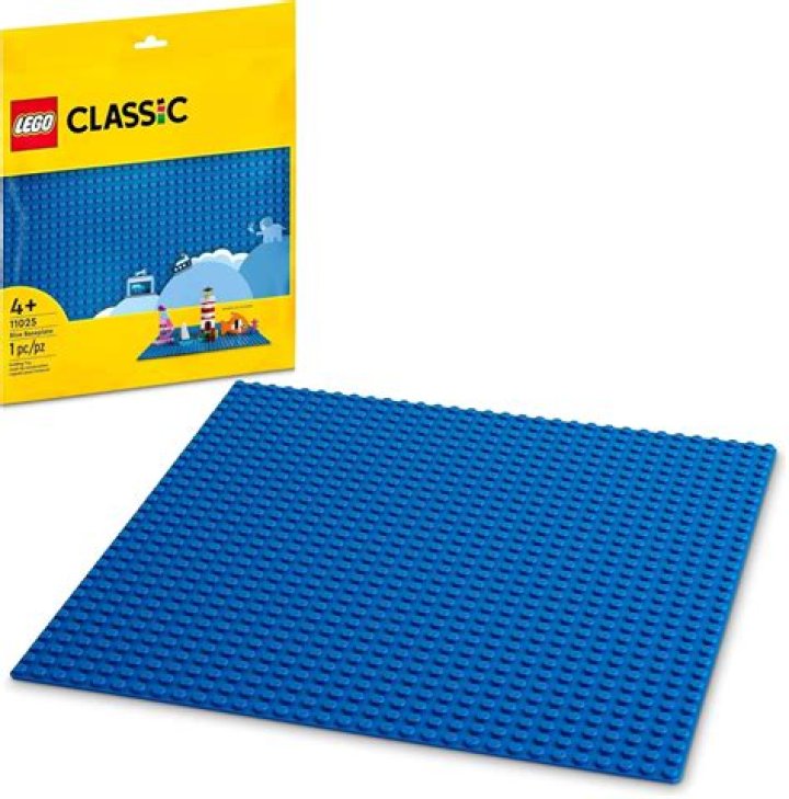 How big are Lego base plates?