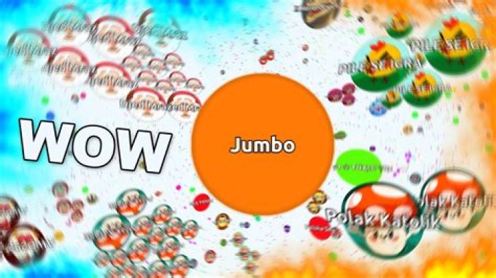 How do you split the ball in Agario?