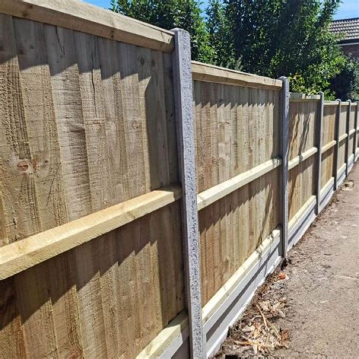 How long does fence post cement take to dry?