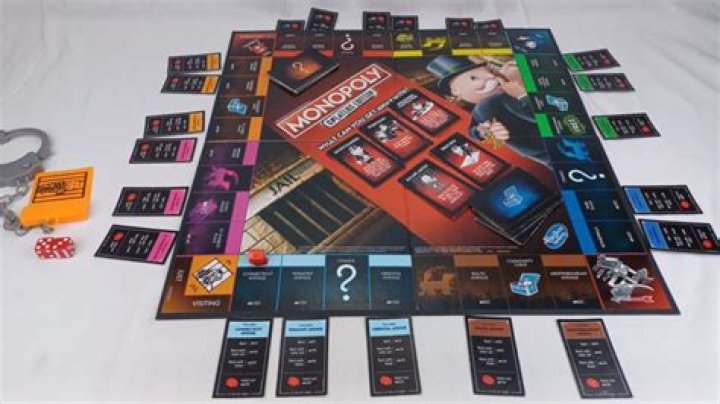 How much money do you get for monopoly cheaters edition?