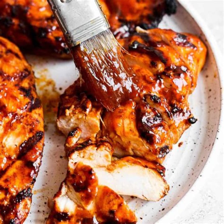Should you marinate chicken in BBQ sauce before grilling?