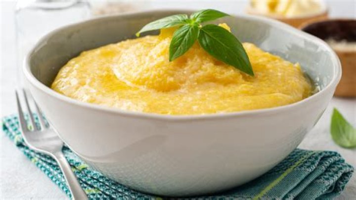 What consistency should polenta be?