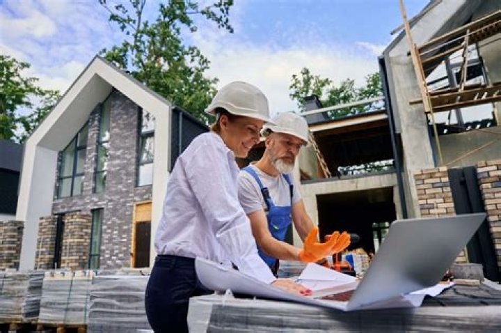 What does a developer do real estate?
