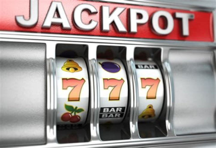 What is the biggest jackpot ever won in a casino?