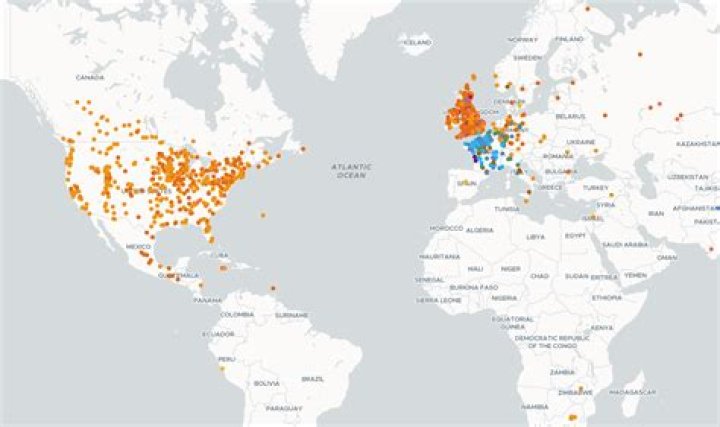 What nationality is Chris Tucker?